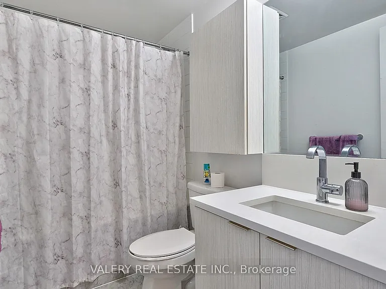38 Iannuzzi St W #1607 — Photo 9