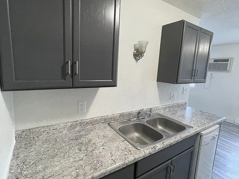 109 S Teton Dr #5 — Photo 12