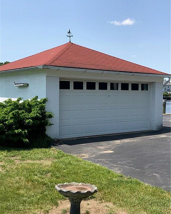 2nd image of 57 Seaview Ave