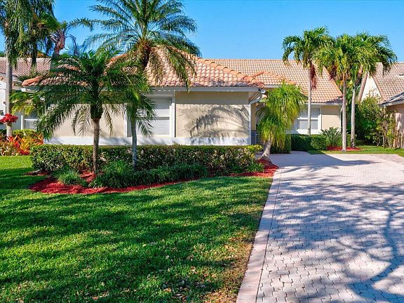 2nd image of 5343 Grande Palm Circle