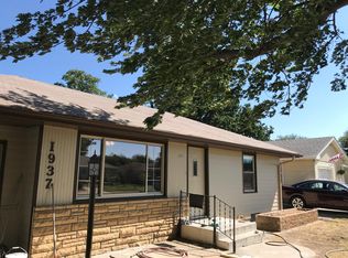 1937 Larson St, Salina, KS 67401