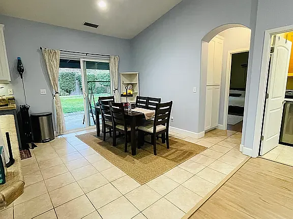 3 bed, 1502 sqft, $2,350 — Photo 3