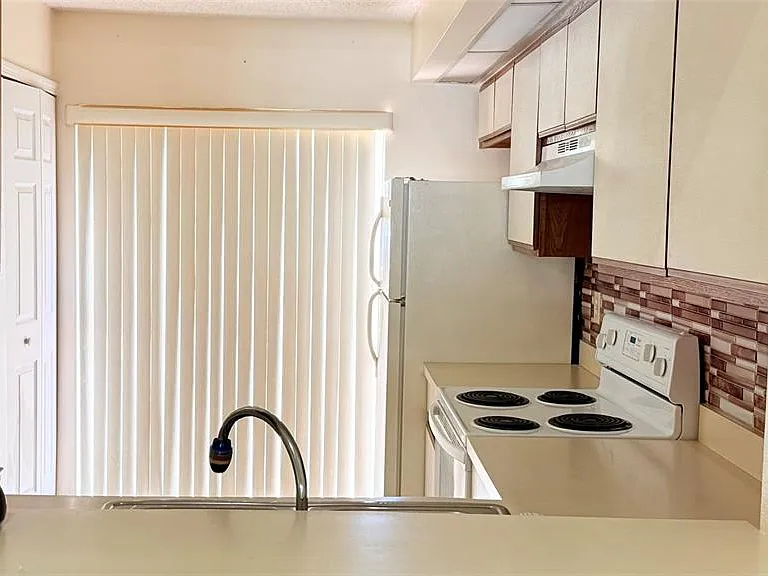 3101 Tadpole Ct — Photo 8