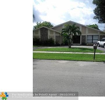1st image of 7400 NW 37th Ct