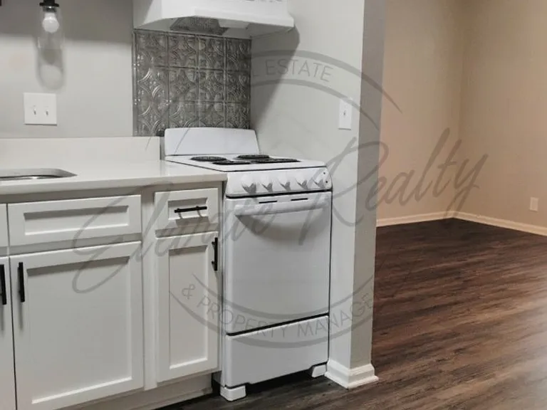 219 Bakertown Rd — Photo 10