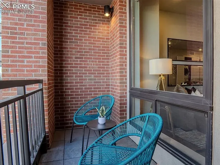 20 Wilcox St #203 — Photo 19