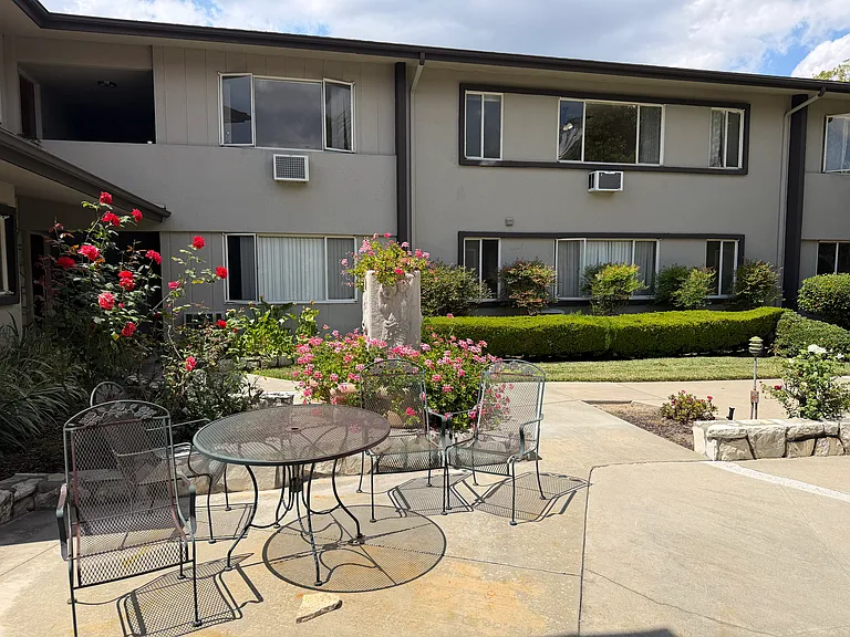 800 Arcadia Ave — Photo 24