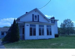 4396 Ridge Rd, Lockport, NY 14094