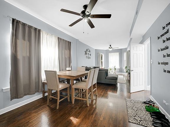 3rd image of 1422 E 72nd Pl