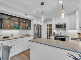 4 Dennison Pl, Plainsboro, NJ 08536
