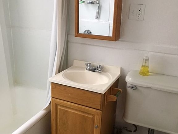 3rd image of 98 Brainerd Rd #5