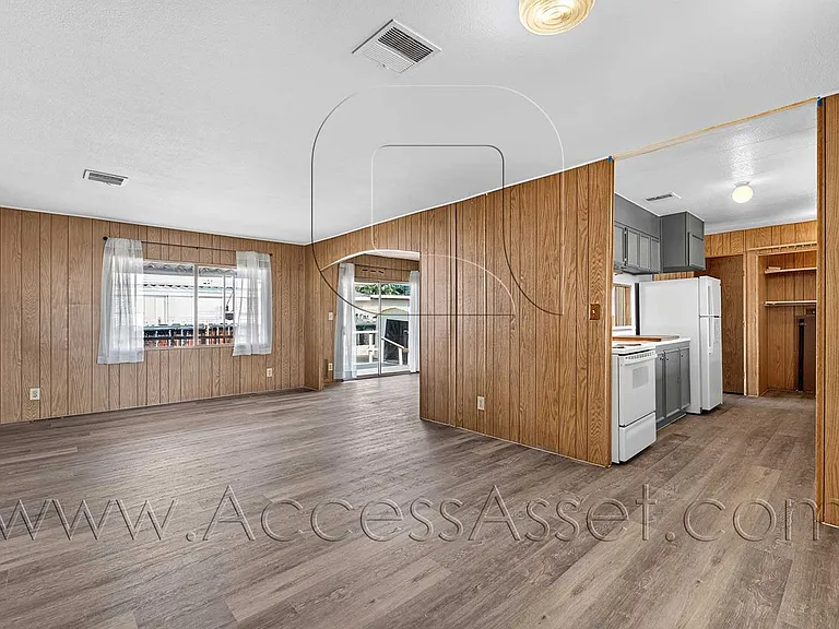 16450 Monterey St — Photo 14