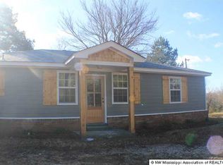 13235 Fairview Rd, Byhalia, MS 38611