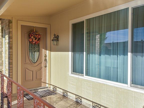 5th image of 17833 N Foothills Dr