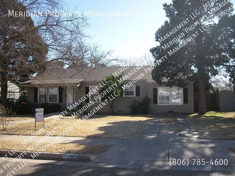 2303 35th St — Photo 1