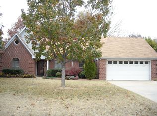 10098 Fox Run Dr, Olive Branch, MS 38654