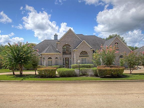 2nd image of 54 Brookgreen Cir N