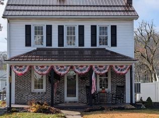 420 Locust St, Burnham, PA 17009