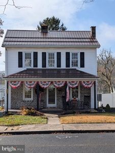 420 Locust St, Burnham, PA, 17009