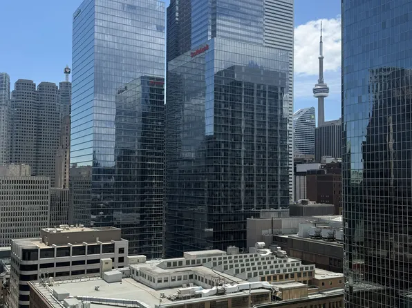 197 Yonge St, Toronto, ON