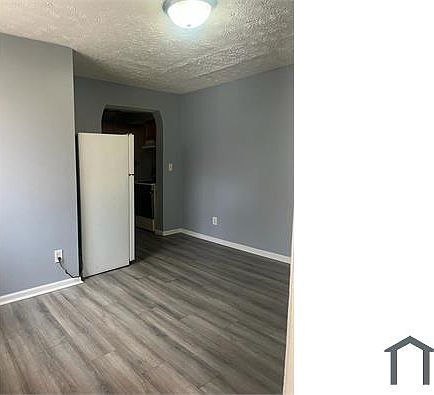 5th image of 2531 E 10th St APT D