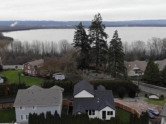 3rd image of 2108 NW Kelly Dr