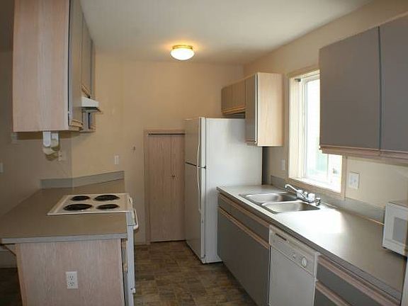 2nd image of 5124 Browns Point Blvd NE APT A