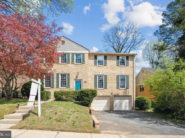 9407 Wildoak Dr, Bethesda, MD 20814