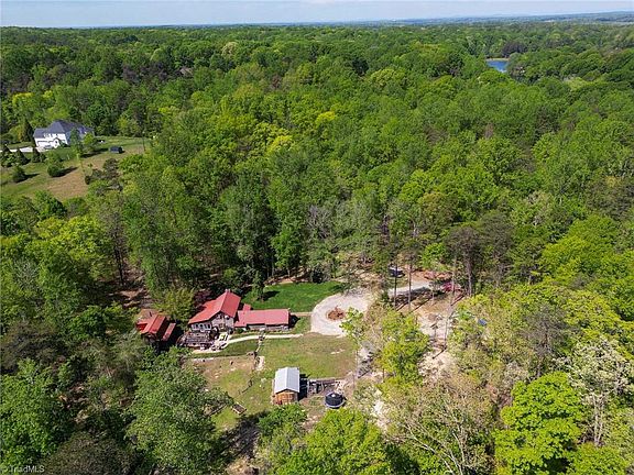 32nd image of 7198 Spring Hill Rd