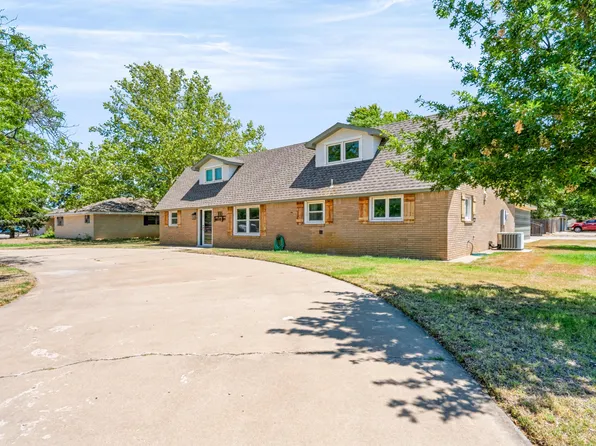 200 Bailey Ave, Dumas, TX 79029