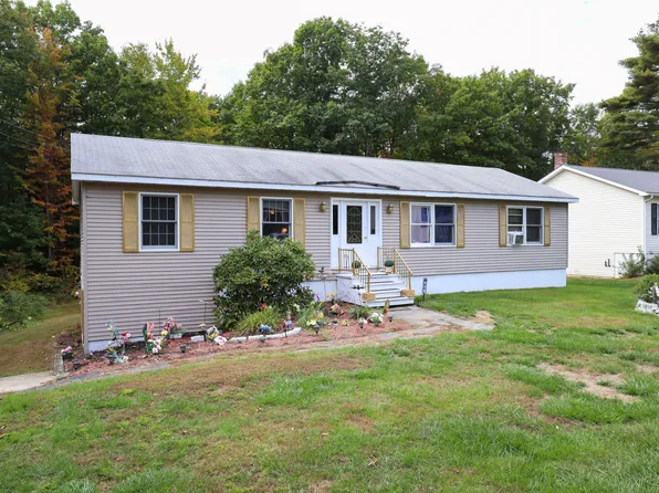 22 St. Patrick Avenue, Lewiston, ME 04240