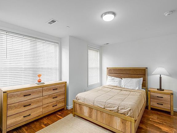 2nd image of 4617 Sansom St #209B