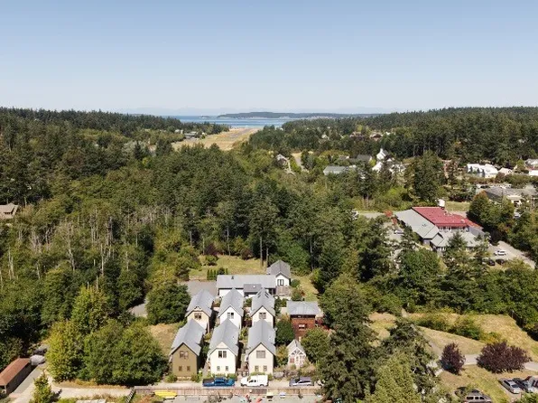 126 Fishing Aly, Orcas Island, WA 98245