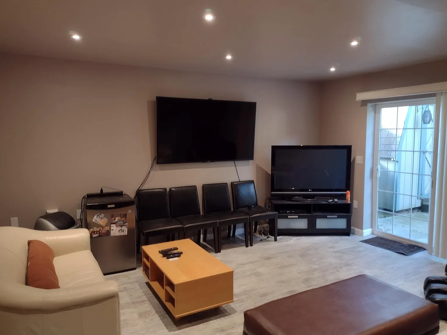 2 bed, 1000 sqft, $1,900 — Photo 3