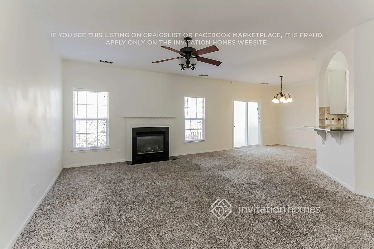 Building Photo - 6894 Fenwick Dr