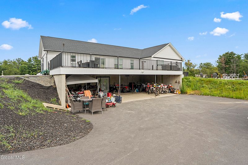 5th image of 1780 Tamarac Road