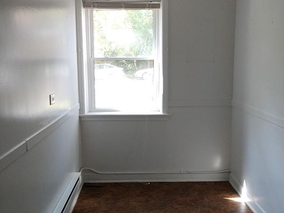 5th image of 1914 W Morse Ave APT G