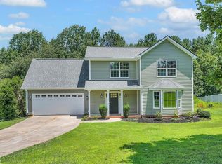 34 Perkins Ct, Greer, SC 29651