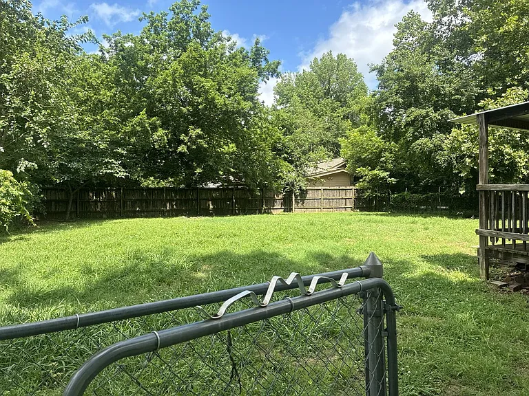 1111 Seminary Ave — Photo 26