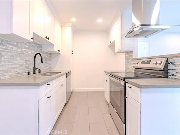 1030 W Macarthur Blvd APT 104, Santa Ana, CA 92707
