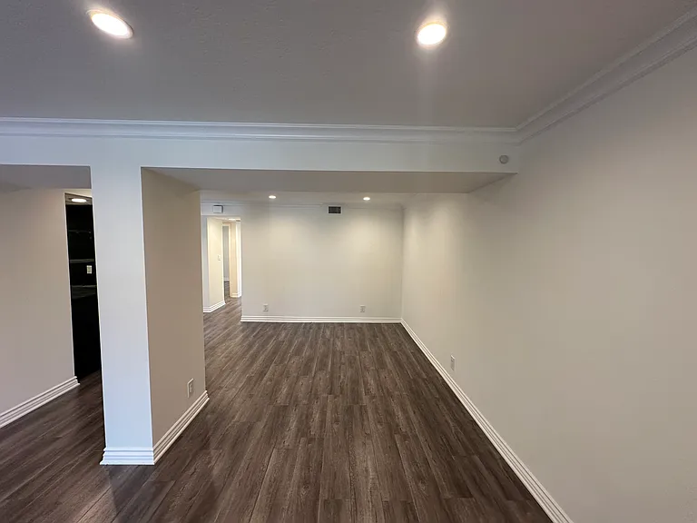 248 W Loraine St #201 — Photo 9