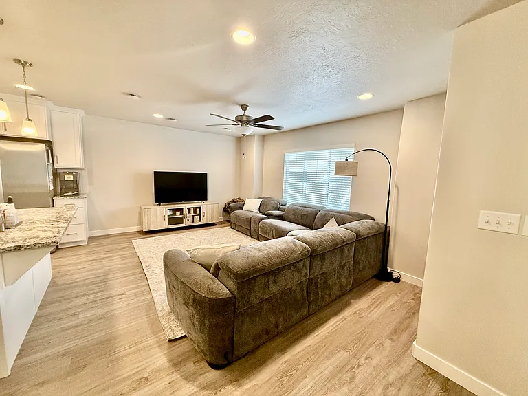 1171 S 750 W — Photo 34