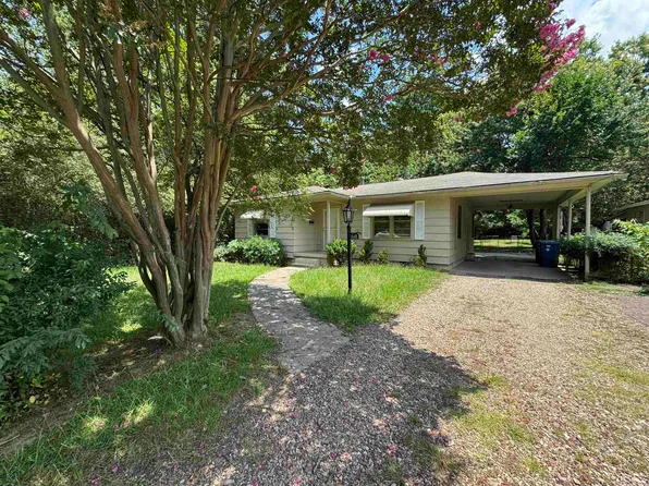 1648 Davis St, Conway, AR 72032