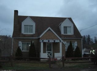 1132 Pleasant Valley Rd, Fairmont, WV 26554
