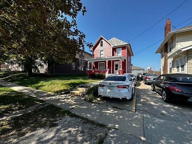1st image of 403 S Johnson St