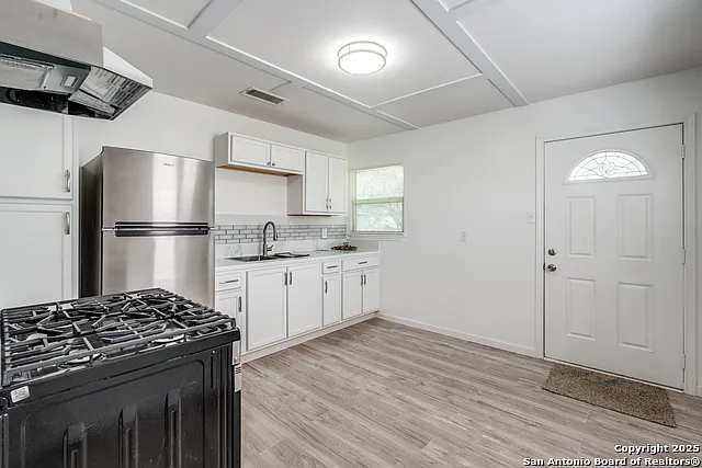 326 Sublett Dr — Photo 11