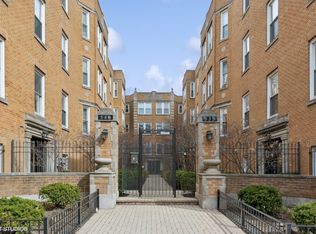 540 W Belmont Ave APT 2S, Chicago, IL 60657