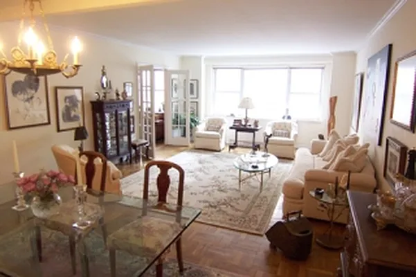 Sold by Fox Residential Group | media 22