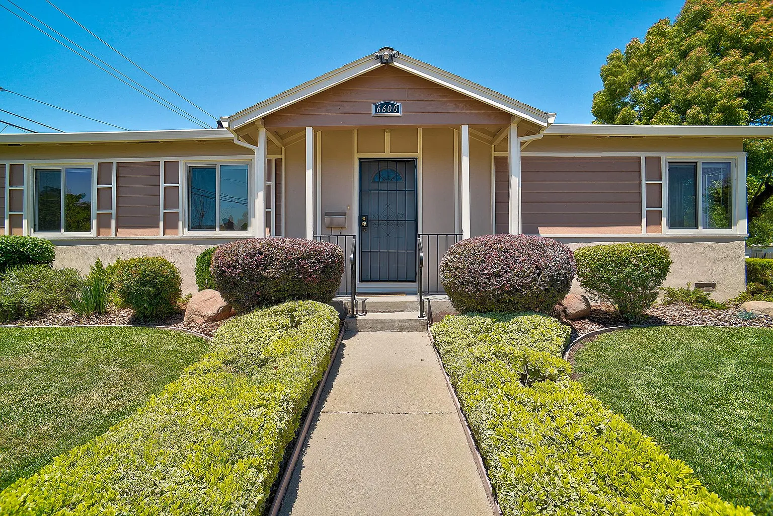 6600 Austin Way photo 1