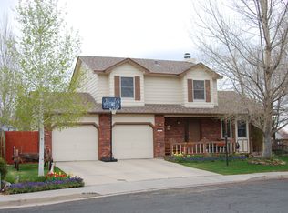 951 Claremont Pl, Loveland, CO 80538